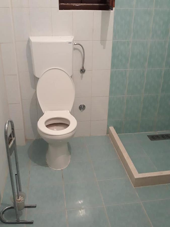 Villa Granada Ulcinj Bagian luar foto